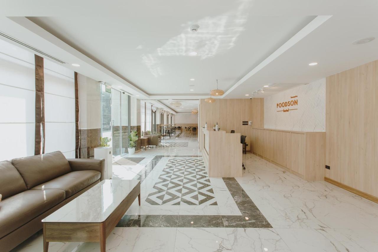 Poodson Hotel Chiangmai Chiang Mai Bagian luar foto